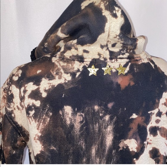 *REVERSE DYED HOODIE W/FAUX FUR HOOD - Picture 5 of 5